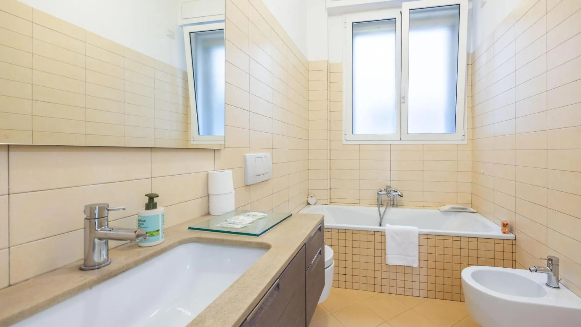 Lame Pro, Bologna By Short Holidays Apartment